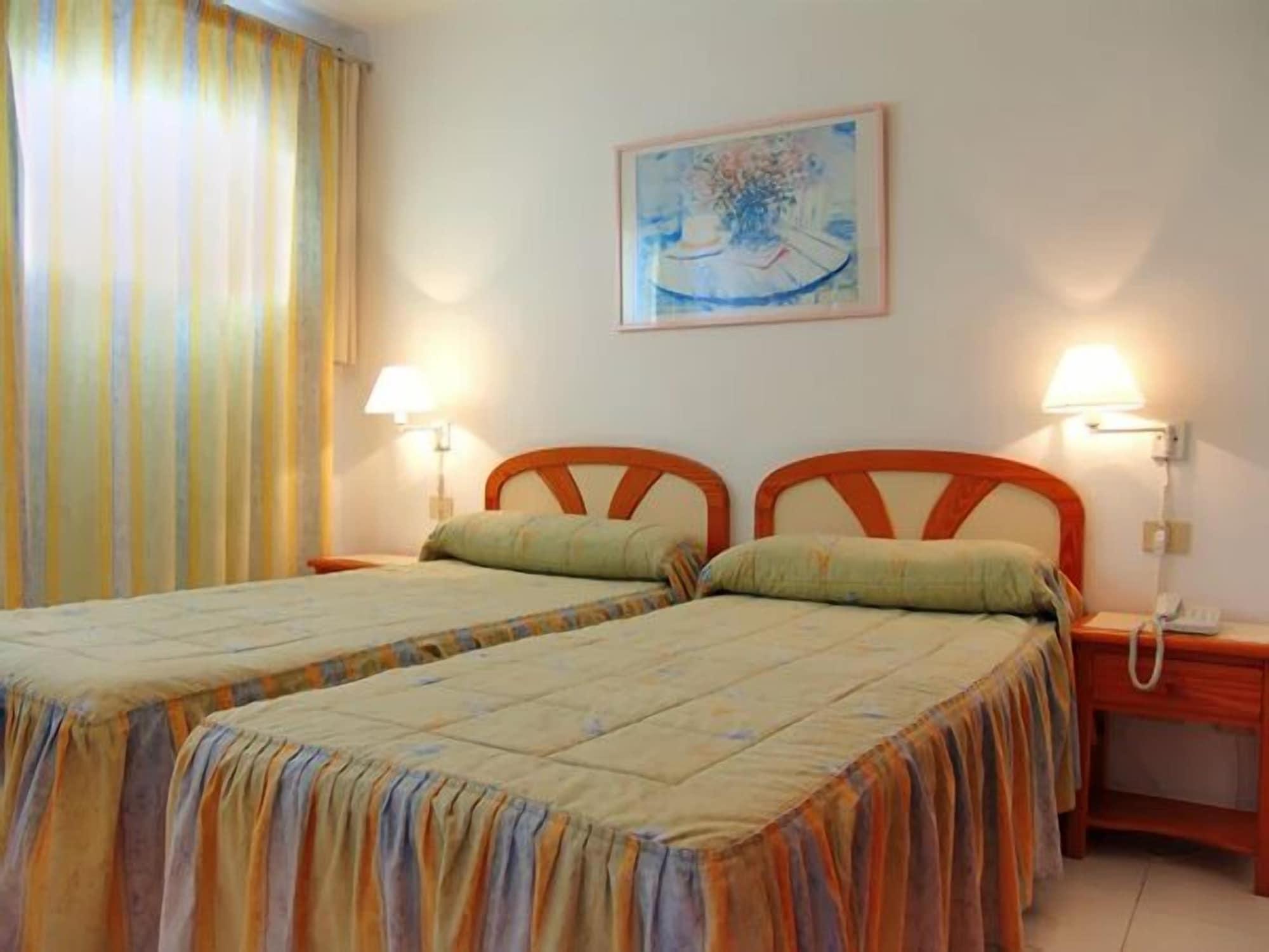 Apartamentos Ficus Costa Teguise Bagian luar foto
